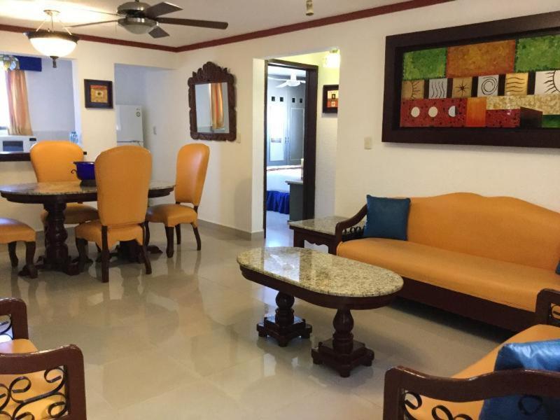 Hotel Las Golondrinas Playa del Carmen Room photo